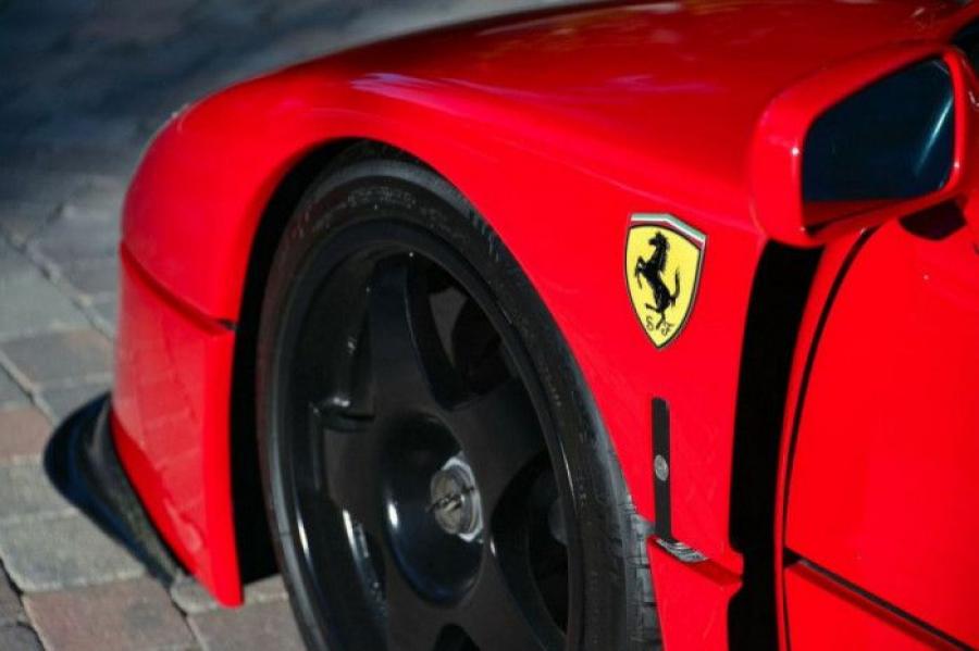  Ferrari F40 LM 1992 года  (фото 8 из 14)